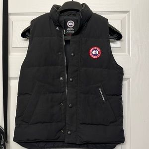 Canada goose jacket XS